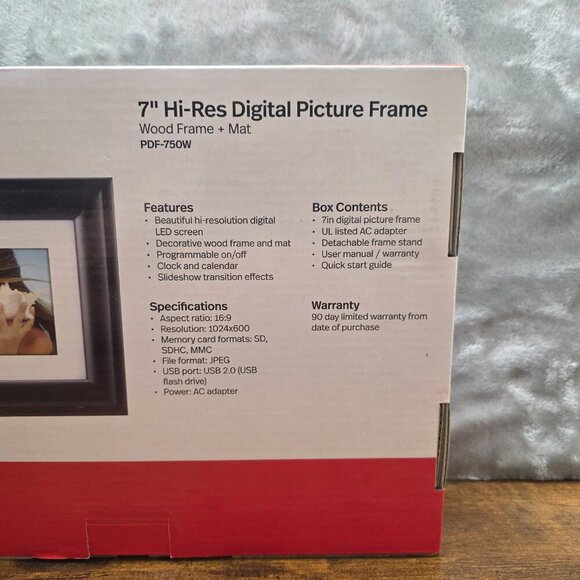 Polaroid 7” Digital Picture Frame | New - Picture 6 of 7